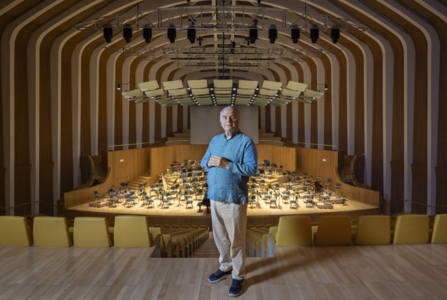 Un concierto de Chaikovski dirigido por Sir Mark Elder, pistoletazo de salida de la temporada sinfónica en Les Arts