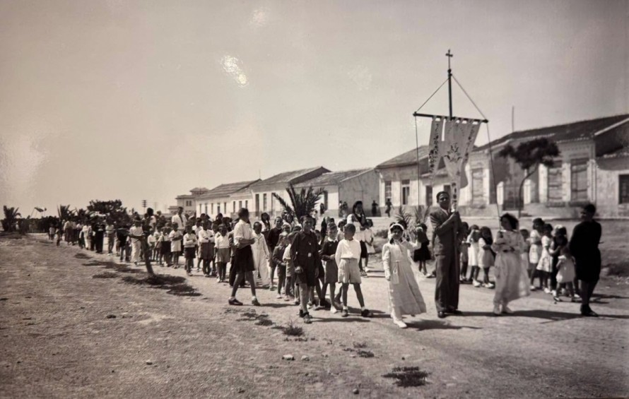 San Javier se mira al espejo del tiempo: una exposición fotográfica rinde tributo a la memoria colectiva del municipio