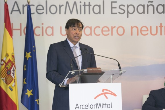 ArcelorMittal se encarama en bolsa a máximos de 2010 y solo Repsol sube más este año en el Ibex 35