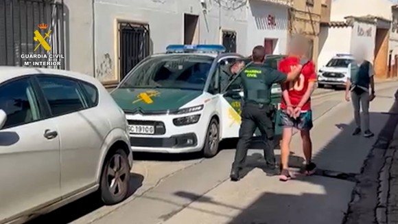 Estafas con alquileres en Torrevieja: una madre y sus hijos usaban identidades falsas para cobrar fianzas
