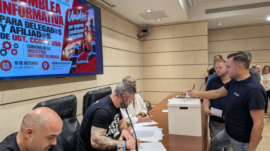 Los trabajadores del metal harán una huelga indefinida en la Región en busca de 