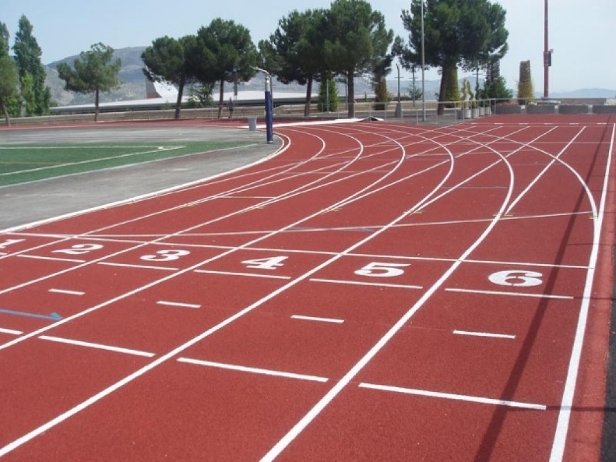 Alcoy licita la renovación de la pista de atletismo del polideportivo Francisco Laporta por 222.000 euros