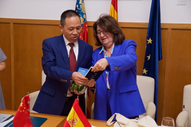 Las universidades de Alicante y Lishui firman un acuerdo para impulsar la cooperación académica con China