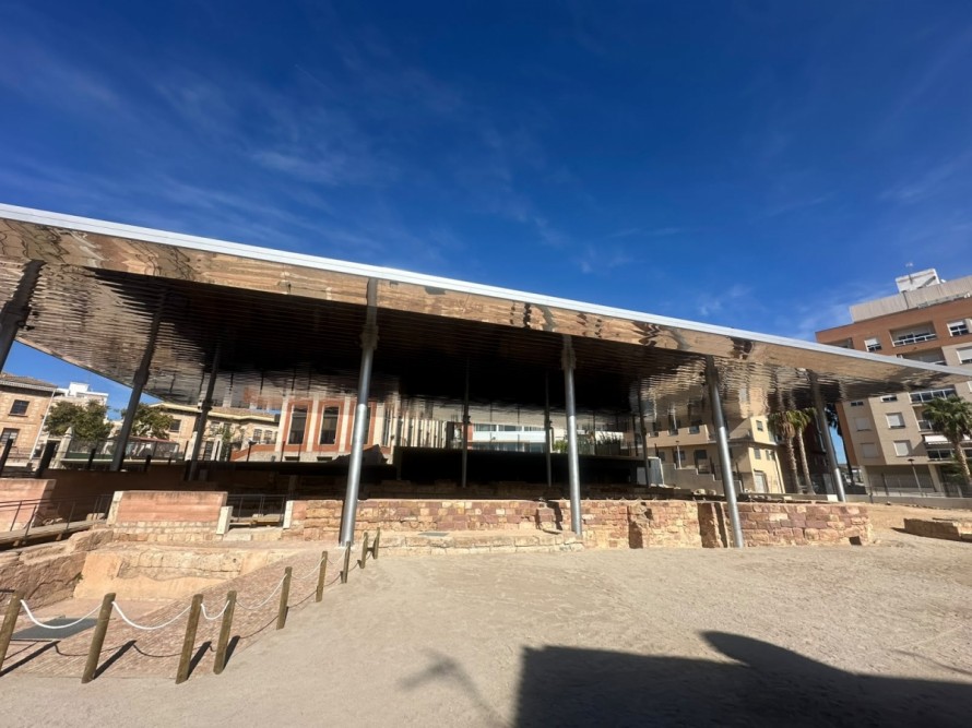 Llíria recepciona las obras de la cubierta de las Termas y el Santuario Oracular de Mura