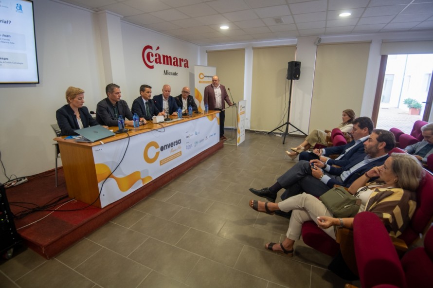 Los empresarios lanzan un SOS en la Marina Alta: “Sin suelo industrial, y sin más energía, las empresas se irán”
