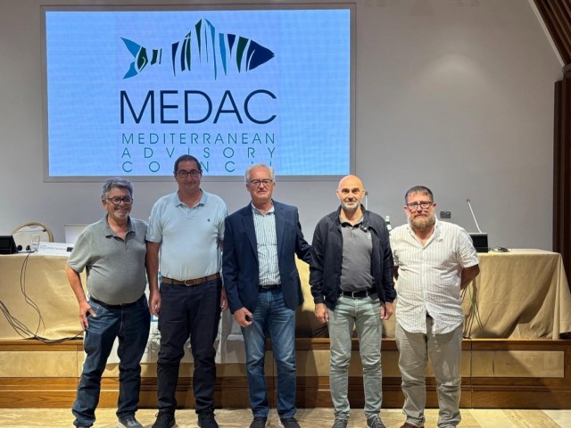 Los pescadores de la Región ganan respaldo europeo a su petición de 180 días de faena