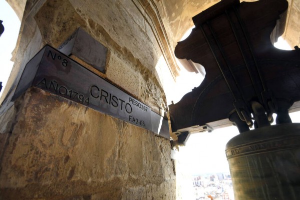 Cuando Díaz Cassou vio las vidrieras de la Catedral… en Madrid 