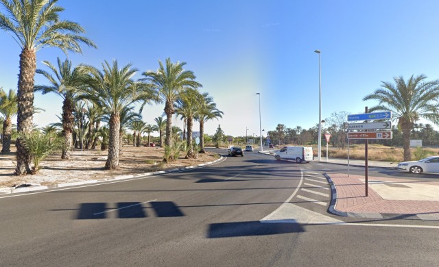 Elche sigue ajardinando nuevas zonas y prepara la intervención sobre 40.000 metros de la Ronda Sur

