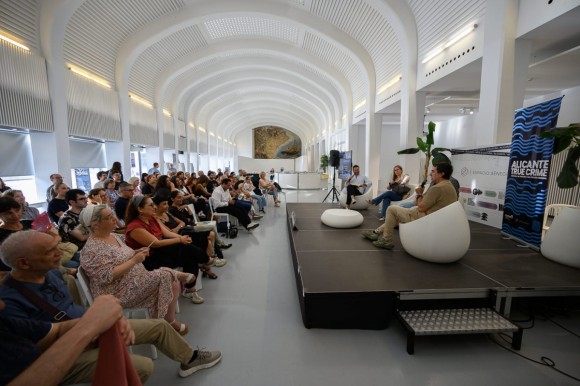 Alicante True Crime continúa este sábado en Espacio Séneca con Carlos Sedes y Alicia G. Bartlett 
