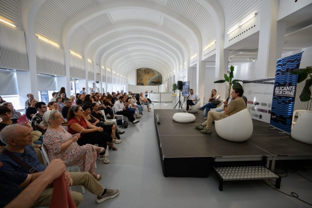 Alicante True Crime continúa este sábado en Espacio Séneca con Carlos Sedes y Alicia G. Bartlett 