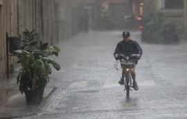 València cierra parques y jardines y suspende el concierto del 700 aniversario del Corpus por las lluvias