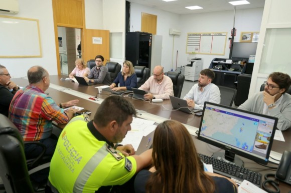 Cartagena, en alerta por lluvia: preparan tres colegios por si hubiera que evacuar población en Los Nietos, La Manga e Isla Plana