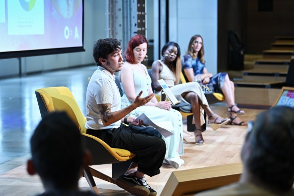 Marginales y promiscuos: el audiovisual español suspende en diversidad