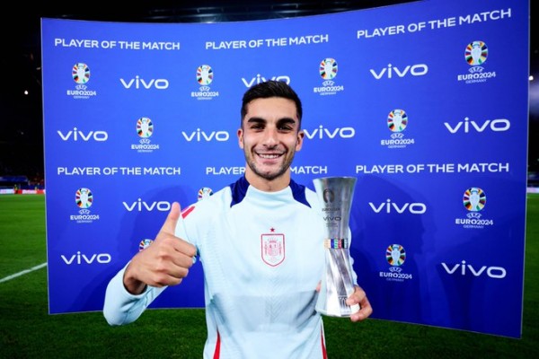 Ferran Torres eleva su nivel goleador cuando se enfunda la 'Roja'