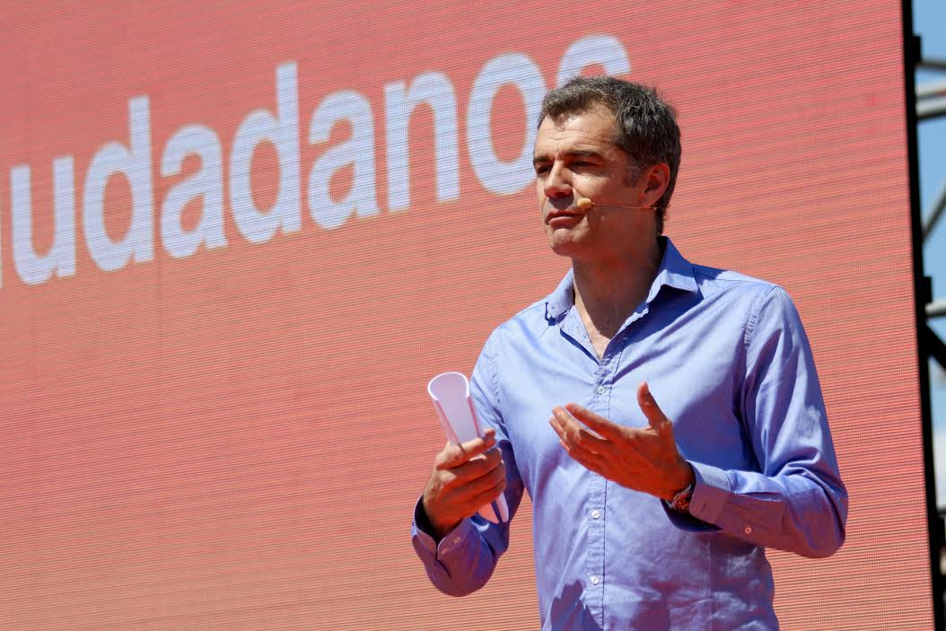 Cantó: “Tenemos que garantizar la mejor formación a los estudiantes, vengan de donde vengan”