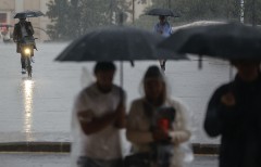 Las tormentas obligan a cortar 17 carreteras en la Marina Alta, la Safor y la Ribera Alta