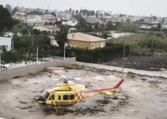Un dispositivo especial de helicópteros realiza 