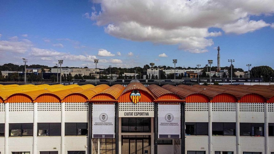 El Valencia suspende todos los entrenamientos de la Academia por la dana