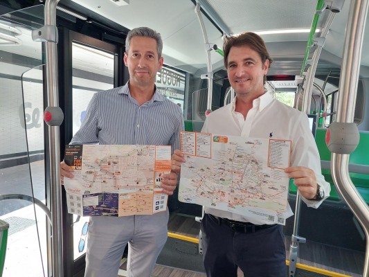 Alicante aumenta un 35% el número de usuarios de línea de bus gratuita de las Hogueras Especiales 