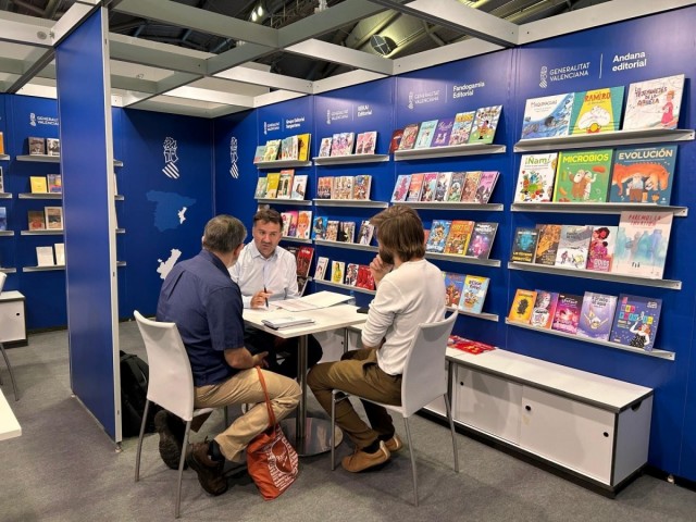 Once editoriales valencianas participan en la Feria de Frankfurt: relaciones internaciones y nuevos acuerdos
