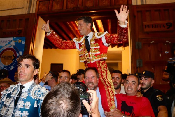 Los Premios Taurinos proclaman a Manuel Escribano triunfador de la feria de Fogueres