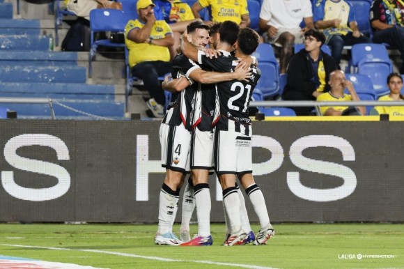 El Castellón se reactiva a balón parado