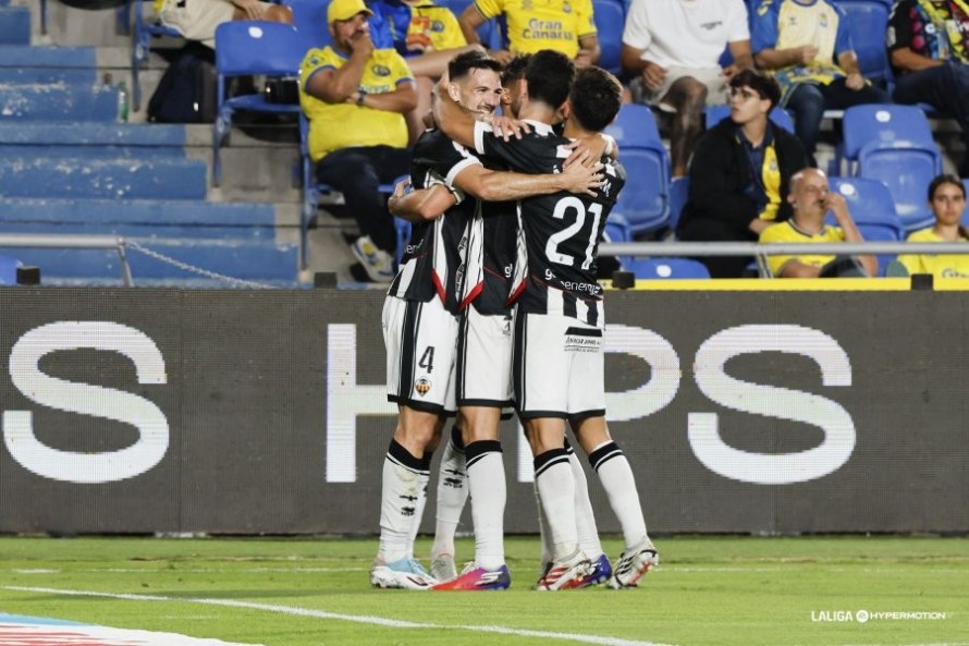 El Castellón se reactiva a balón parado