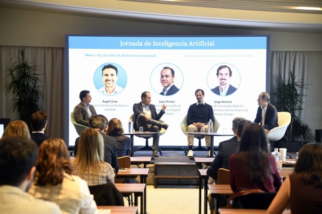 La jornada sobre 'IA Humanidad aumentada en la empresa', en imágenes 