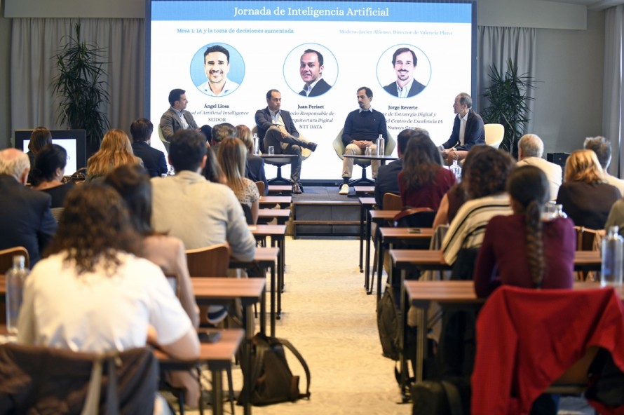 Humanidad aumentada: cómo la IA transforma las decisiones y el talento en las empresas