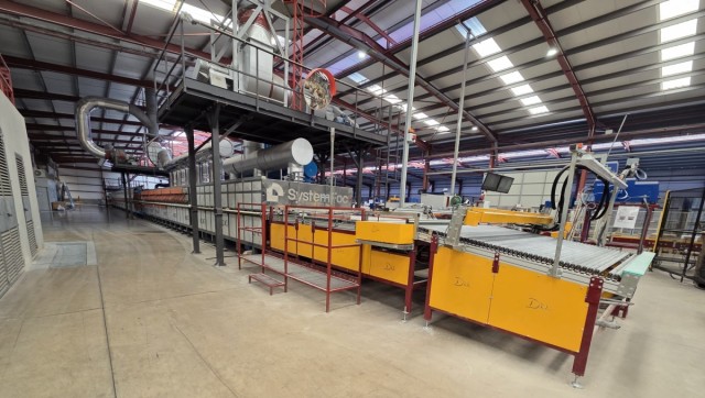 Equipe Cerámicas, pionera en electrificación: ya produce un 16% con dos hornos eléctricos, que reducen un 46% el consumo respecto al gas