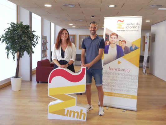 El Centro de Idiomas de la UMH colabora con CAP Academy para formar a sus estudiantes en español