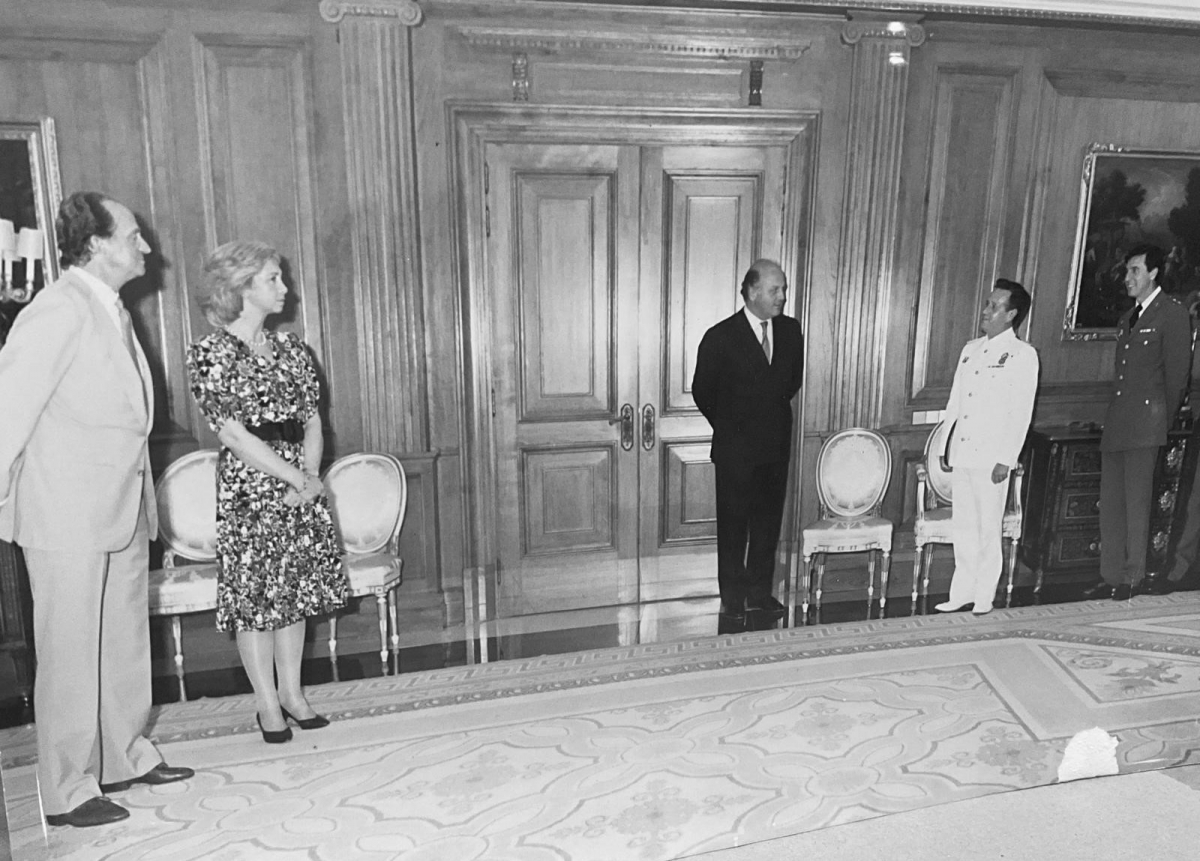 Recepción en la Zarzuela de Manuel Catalán, 1988 - FOTO: MCPU Recepción en la Zarzuela de Manuel Catalán, 1988