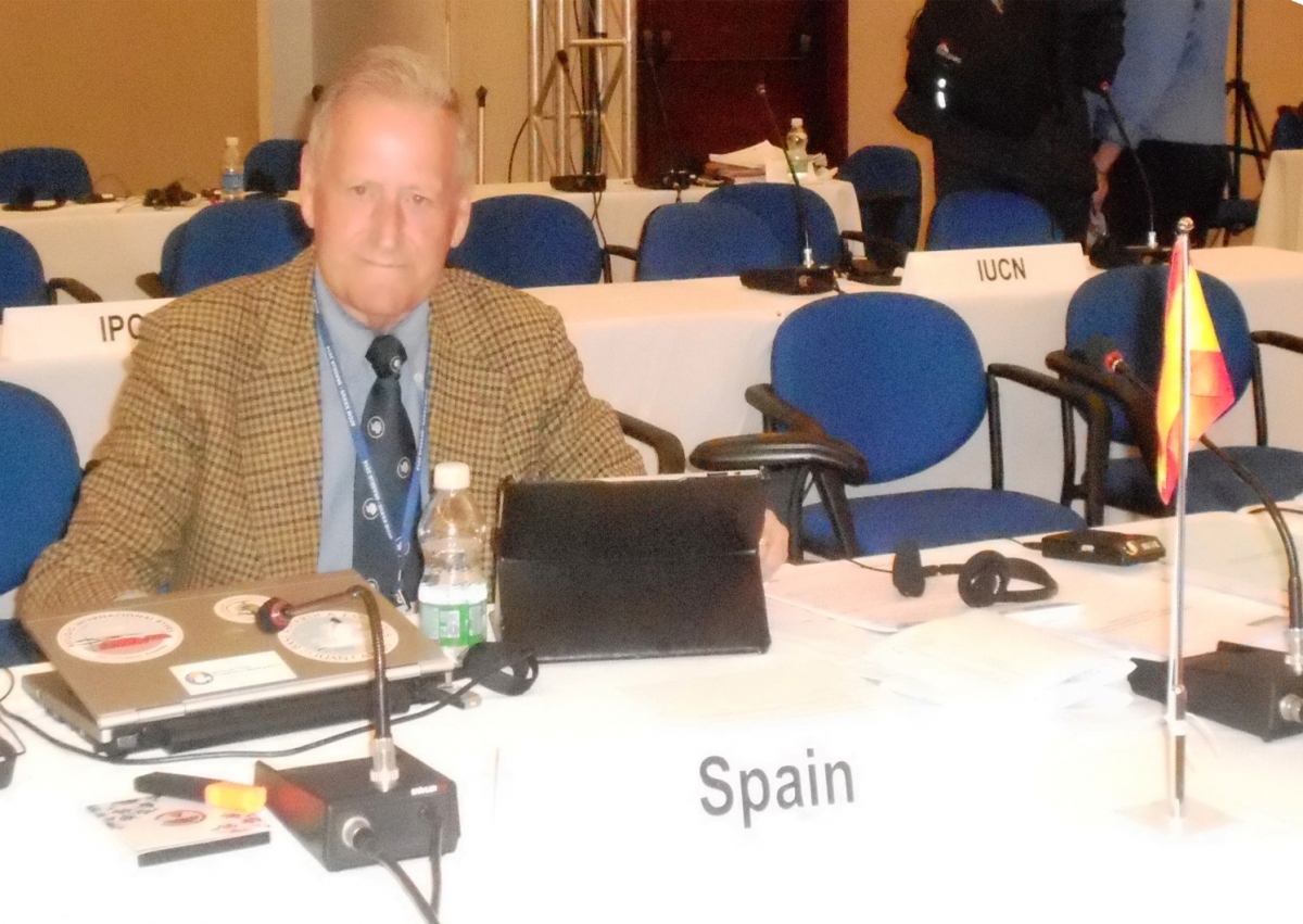 Manuel Catalán en el Comité de Protección del Medio Ambiente, Australia, 2012 - FOTO: ACPU Manuel Catalán en el Comité de Protección del Medio Ambiente, Australia, 2012