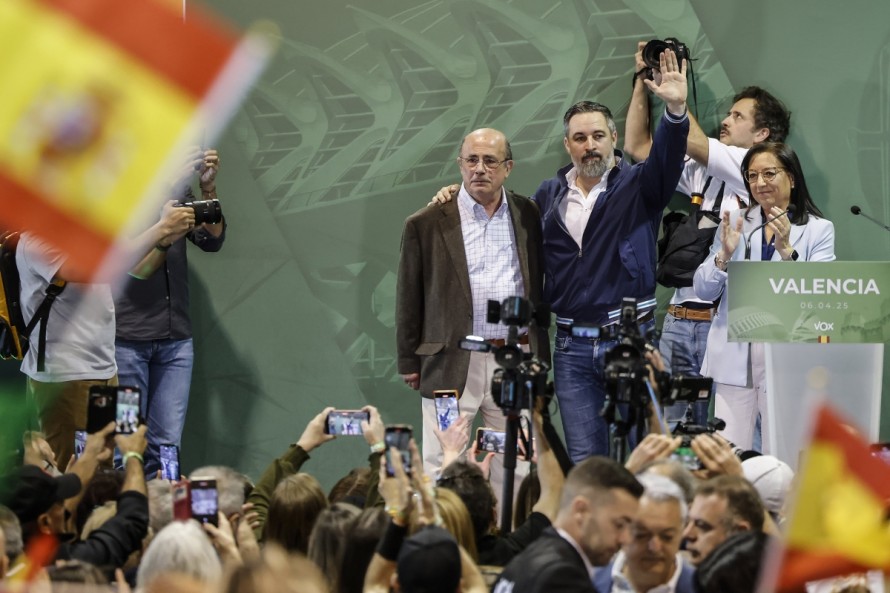 Gil Lázaro, Alberto Asarta y David García encabezan las listas de Vox al Congreso en la Comunitat