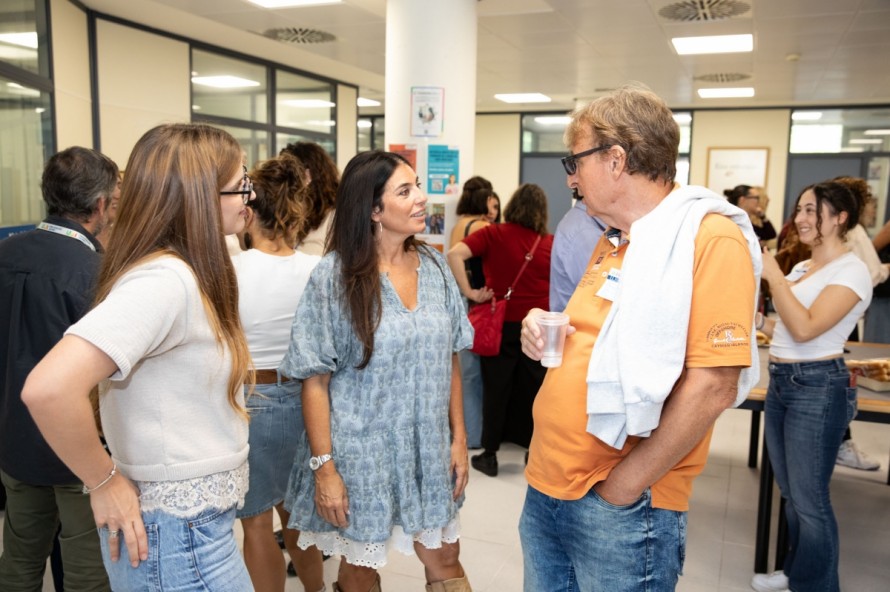La UJI reúne a estudiantes internacionales y locales para fomentar el intercambio lingüístico y cultural