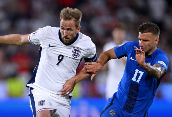 Inglaterra líder gris, Eslovenia pasa como tercero
