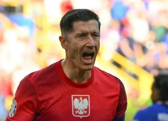 Lewandowsky condena a la Francia de Mbappé al segundo puesto del Grupo D