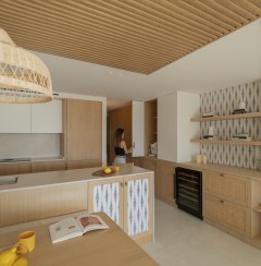 Así ha sido la metamorfosis de esta vivienda en La Manga: de casa de playa de los 70 a refugio mediterráneo con estilo