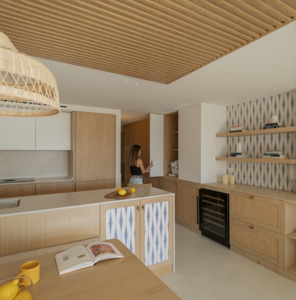 Así ha sido la metamorfosis de esta vivienda en La Manga: de casa de playa de los 70 a refugio mediterráneo con estilo
