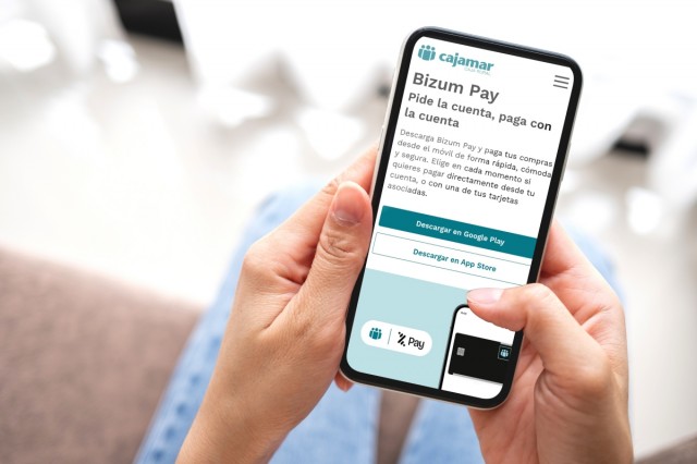 Cajamar suma una nueva opción para pagar con el móvil a través de Bizum Pay