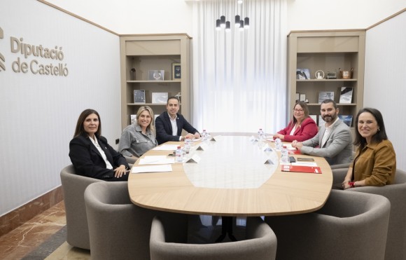 Barrachina recibe a la oposición y escucha sus propuestas de cara a los presupuestos de la Diputación de 2027