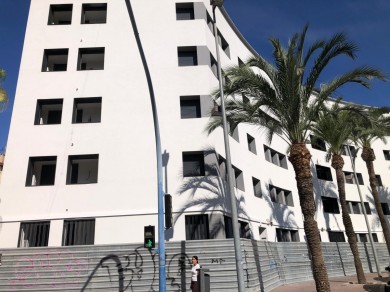 Vivienda inyecta 700.000€ más en el barrio Miguel Hernández de Alicante y da los pisos ya rehabilitados