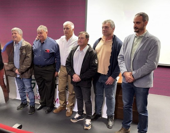 La Unión Agraria de la Región pide a agricultores y ganaderos que se sumen a la tractorada en Madrid