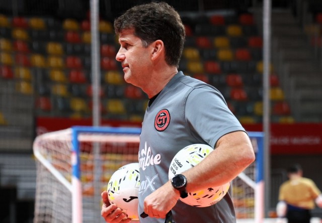 Un Jimbee Cartagena, con la consiga de 