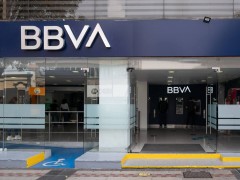 BBVA bate sus previsiones en Italia y alcanza el millón de clientes previsto para final de año