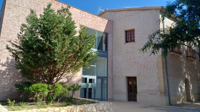 El centro de salud mental infantojuvenil de Mutxamel ya está en marcha con tres equipos especializados