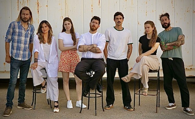 La banda cartagenera Pájaro Guía lleva su folk hacia el pop y el rock en ‘Luna llena’, su segundo sencillo