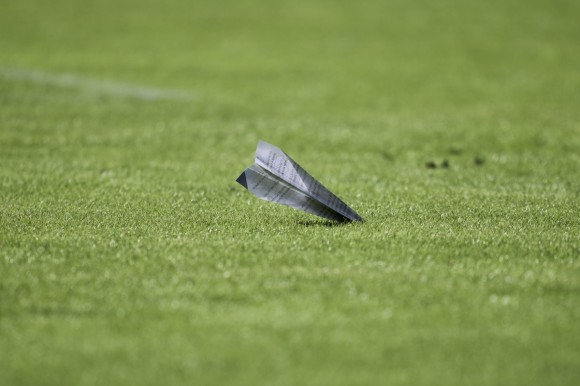 El Elche CF quiere pescar en el río revuelto de Vallecas para salir del descenso