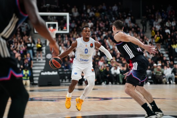 Valencia Basket 'asalta' París al ritmo de TJ Shorts