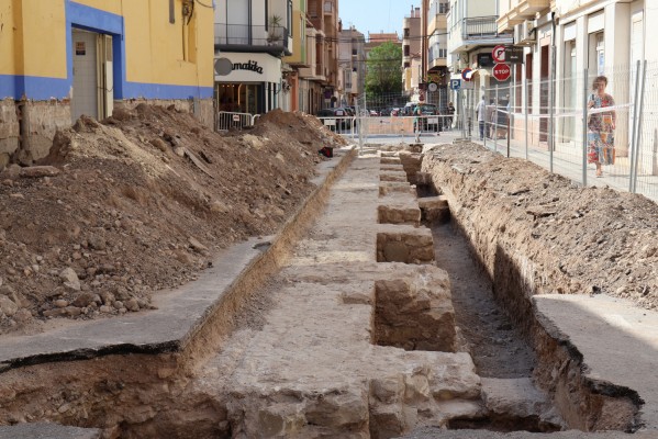 Las obras del Mercado de Novelda destapan los restos de una antigua fábrica de armas de la Guerra Civil